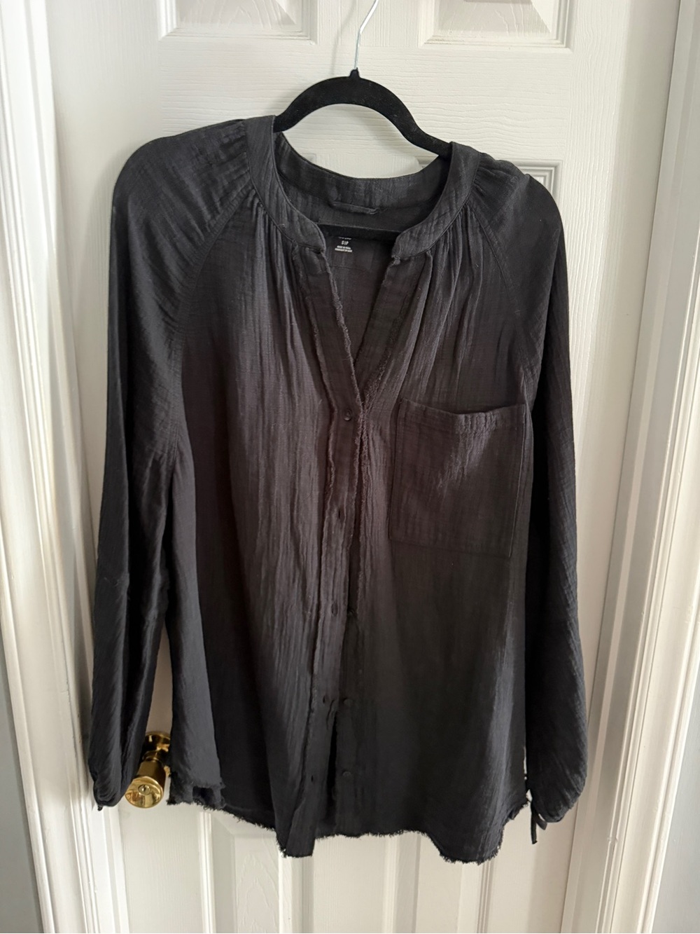 aerie Black Long-Sleeve Button Down Shirt